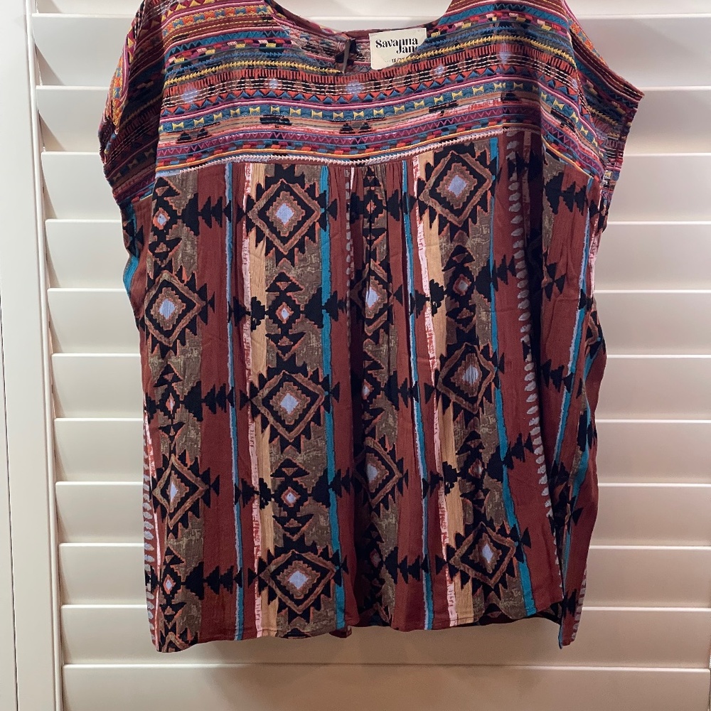 NWT Savannah Jane Ladies Aztec print Top with multi colored embroidery SZ 1x 2x